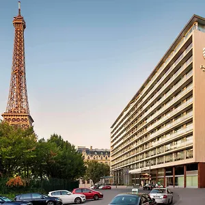 Pullman Tour Eiffel מלון פריז