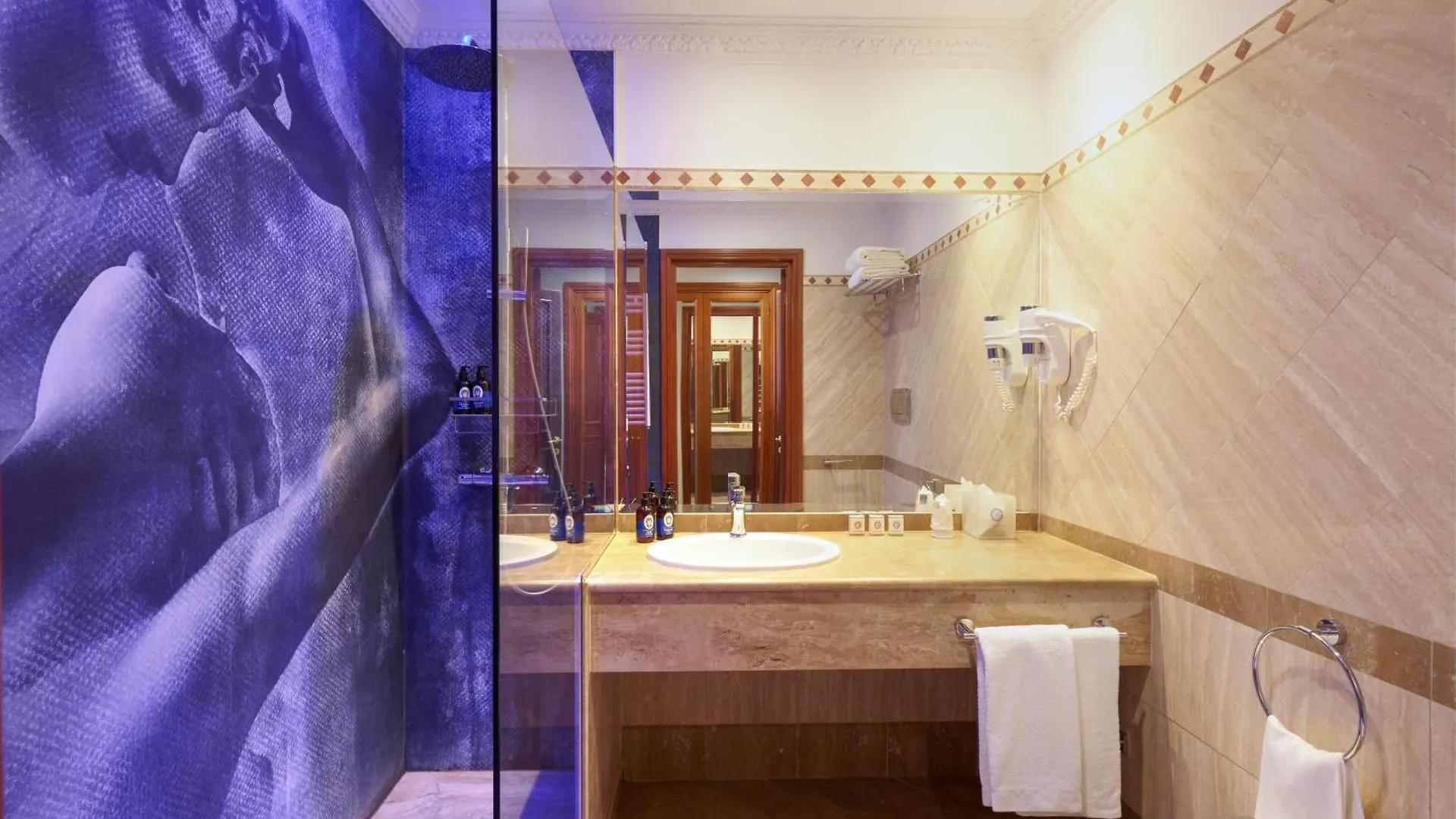 Hotel Barberini Ρώμη 4*,  Ιταλία